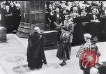 Immagine di Queen Elizabeth Edimburgo in Scozia, 1953, secondo 37 filmato di repertorio 65675040148