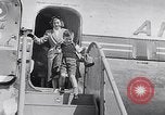 Image diplomate britannique Alfred Hall Canada, 1953, de la seconde 10 séquences d'archives historiques vidéo 65675040152