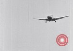 Immagine di In aereo Santa Monica California USA, 1953, secondo 6 filmato di repertorio 65675040160