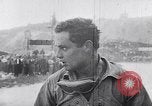 Standbild Biker Paris Frankreich, 1953, aus Sekunde 30 historischem Filmmaterial Videoclip 65675040166