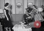 Immagine di Sfilata di moda United States USA, 1953, secondo 38 filmato di repertorio 65675040170