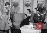Immagine di Sfilata di moda United States USA, 1953, secondo 58 filmato di repertorio 65675040170