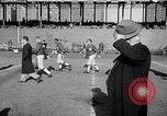 Immagine di Giants contro i Lions football New York City USA, 1953, secondo 8 filmato di repertorio 65675040171