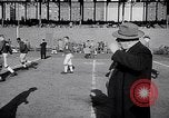 Immagine di Giants contro i Lions football New York City USA, 1953, secondo 9 filmato di repertorio 65675040171