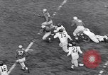 Immagine di Giants contro i Lions football New York City USA, 1953, secondo 19 filmato di repertorio 65675040171