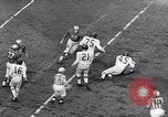 Immagine di Giants contro i Lions football New York City USA, 1953, secondo 21 filmato di repertorio 65675040171