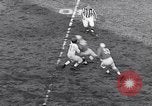 Immagine di Giants contro i Lions football New York City USA, 1953, secondo 37 filmato di repertorio 65675040171