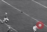 Immagine di Giants contro i Lions football New York City USA, 1953, secondo 49 filmato di repertorio 65675040171