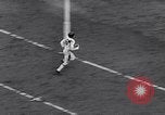 Immagine di Giants contro i Lions football New York City USA, 1953, secondo 51 filmato di repertorio 65675040171