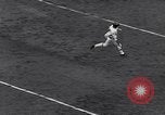 Immagine di Giants contro i Lions football New York City USA, 1953, secondo 52 filmato di repertorio 65675040171