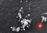 Immagine di Giants contro i Lions football New York City USA, 1953, secondo 57 filmato di repertorio 65675040171