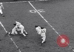 Immagine di Giants contro i Lions football New York City USA, 1953, secondo 62 filmato di repertorio 65675040171