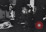 Immagine di Il tedesco bambini cantano Notte silenziosa notte santa Austria, 1953, secondo 11 filmato di repertorio 65675040172