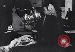 Immagine di Il tedesco bambini cantano Notte silenziosa notte santa Austria, 1953, secondo 12 filmato di repertorio 65675040172