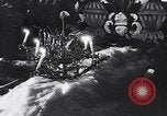Immagine di Il tedesco bambini cantano Notte silenziosa notte santa Austria, 1953, secondo 24 filmato di repertorio 65675040172
