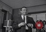 Standbild 1950s American family mode United States USA, 1954, aus Sekunde 55 historischem Filmmaterial Videoclip 65675040177