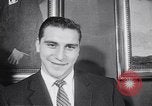 Standbild Alan Ameche erhält Heisman Trophy New York United States USA, 1954, aus Sekunde 28 historischem Filmmaterial Videoclip 65675040178