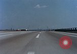 Standbild Automobil service Stationen United States USA, 1958, aus Sekunde 4 historischem Filmmaterial Videoclip 65675040181