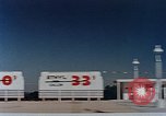 Standbild Automobil service Stationen United States USA, 1958, aus Sekunde 12 historischem Filmmaterial Videoclip 65675040181