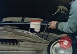 Standbild Automobil service Stationen United States USA, 1958, aus Sekunde 48 historischem Filmmaterial Videoclip 65675040181