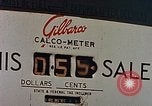 Standbild Automobil service Stationen United States USA, 1958, aus Sekunde 49 historischem Filmmaterial Videoclip 65675040181