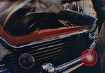 Standbild Automobil service Stationen United States USA, 1958, aus Sekunde 53 historischem Filmmaterial Videoclip 65675040181