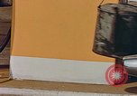 Standbild Automobil service Stationen United States USA, 1958, aus Sekunde 54 historischem Filmmaterial Videoclip 65675040181