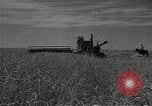 Standbild Weizenfeld Sowjetunion, 1941, aus Sekunde 10 historischem Filmmaterial Videoclip 65675040204