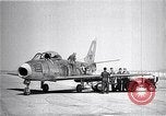 Immagine di F-86A velocità record Muroc California USA, 1948, secondo 13 filmato di repertorio 65675040231
