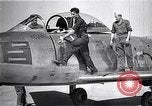 Immagine di F-86A velocità record Muroc California USA, 1948, secondo 20 filmato di repertorio 65675040231
