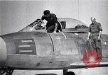 Immagine di F-86A velocità record Muroc California USA, 1948, secondo 25 filmato di repertorio 65675040231