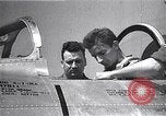 Immagine di F-86A velocità record Muroc California USA, 1948, secondo 34 filmato di repertorio 65675040231