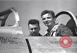 Immagine di F-86A velocità record Muroc California USA, 1948, secondo 39 filmato di repertorio 65675040231