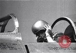 Immagine di F-86A velocità record Muroc California USA, 1948, secondo 46 filmato di repertorio 65675040231