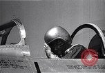 Immagine di F-86A velocità record Muroc California USA, 1948, secondo 51 filmato di repertorio 65675040231