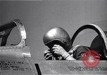 Immagine di F-86A velocità record Muroc California USA, 1948, secondo 52 filmato di repertorio 65675040231