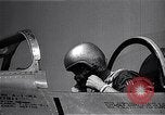 Immagine di F-86A velocità record Muroc California USA, 1948, secondo 54 filmato di repertorio 65675040231