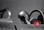 Immagine di F-86A velocità record Muroc California USA, 1948, secondo 55 filmato di repertorio 65675040231
