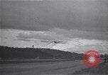 Immagine di YB-49 e B-52 Muroc California USA, 1952, secondo 34 filmato di repertorio 65675040232