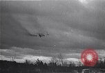 Immagine di YB-49 e B-52 Muroc California USA, 1952, secondo 41 filmato di repertorio 65675040232