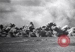 Immagine di Air Force firepower dimostrazione United States USA, 1950, secondo 30 filmato di repertorio 65675040233