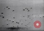 Standbild Airborne Operations United States USA, 1950, aus Sekunde 15 historischem Filmmaterial Videoclip 65675040234