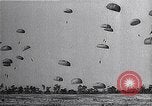 Standbild Airborne Operations United States USA, 1950, aus Sekunde 18 historischem Filmmaterial Videoclip 65675040234