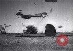 Standbild Airborne Operations United States USA, 1950, aus Sekunde 21 historischem Filmmaterial Videoclip 65675040234