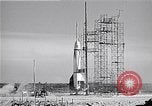 Immagine di V-2 rocket Cocoa Florida USA, 1950, secondo 16 filmato di repertorio 65675040240