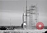Immagine di V-2 rocket Cocoa Florida USA, 1950, secondo 25 filmato di repertorio 65675040240