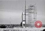 Immagine di V-2 rocket Cocoa Florida USA, 1950, secondo 27 filmato di repertorio 65675040240