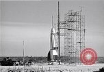 Immagine di V-2 rocket Cocoa Florida USA, 1950, secondo 28 filmato di repertorio 65675040240