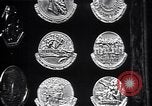 Immagine di Longines watch annuncio United States USA, 1951, secondo 30 filmato di repertorio 65675040243