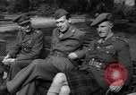 Standbild Brigadier General McLean London England Vereinigtes Königreich, 1944, aus Sekunde 27 historischem Filmmaterial Videoclip 65675040270